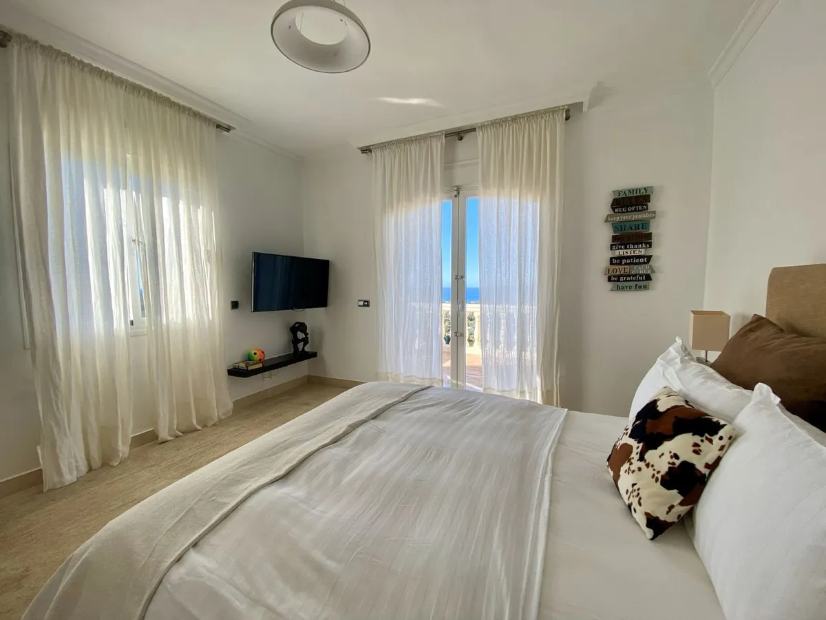 dcb7e2e3-68be-4c63-8053-13bd867f5c58