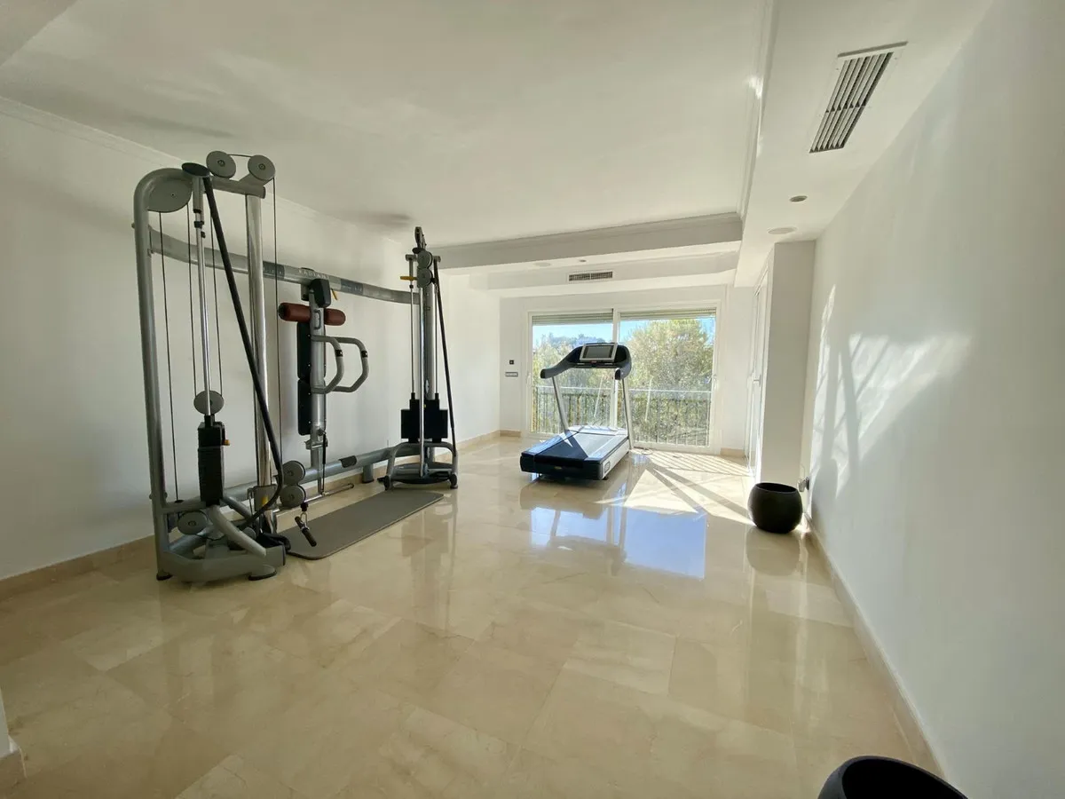 f22876b8-835c-4cc3-8387-fc46685271fd