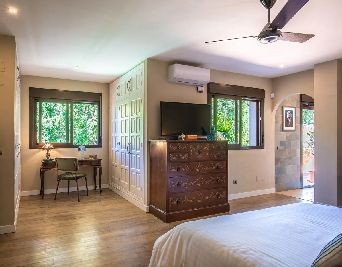 a8a4dab2-ede3-405f-82c3-58e2e0cd81b9