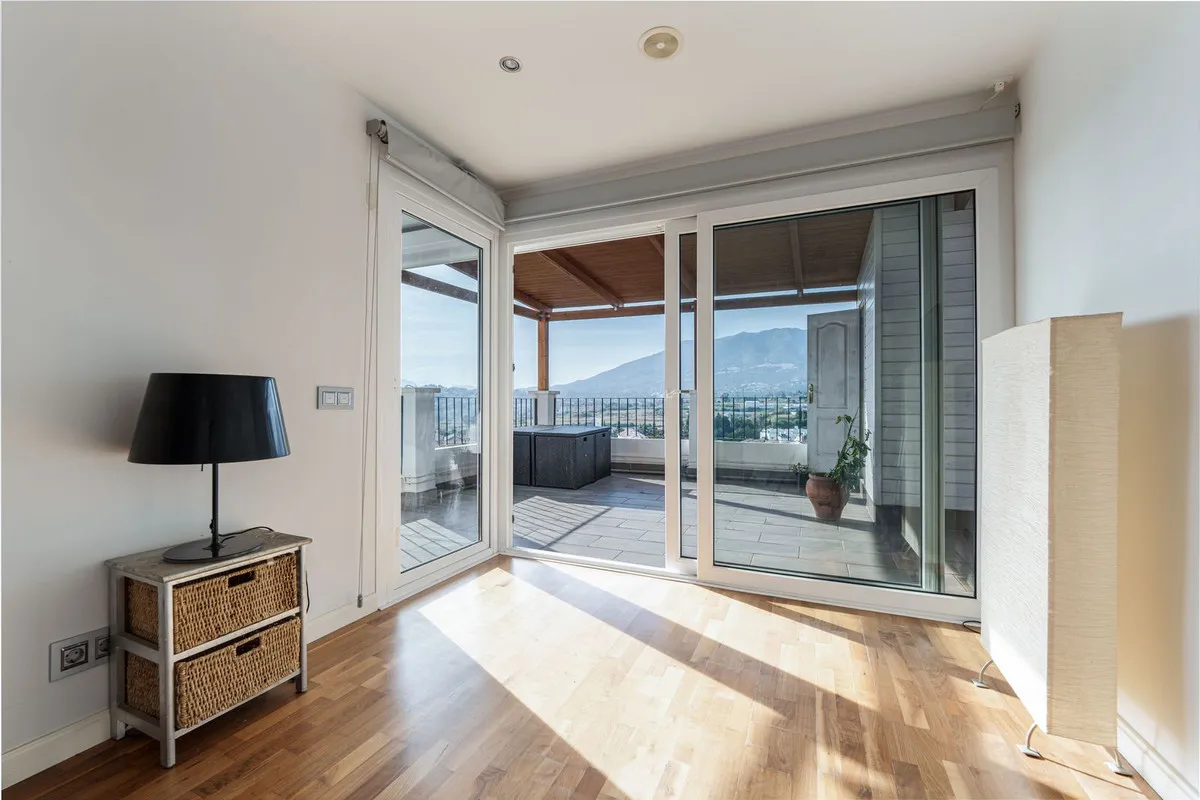 cfb21bf3-1f1a-4688-ac49-ae911445d906