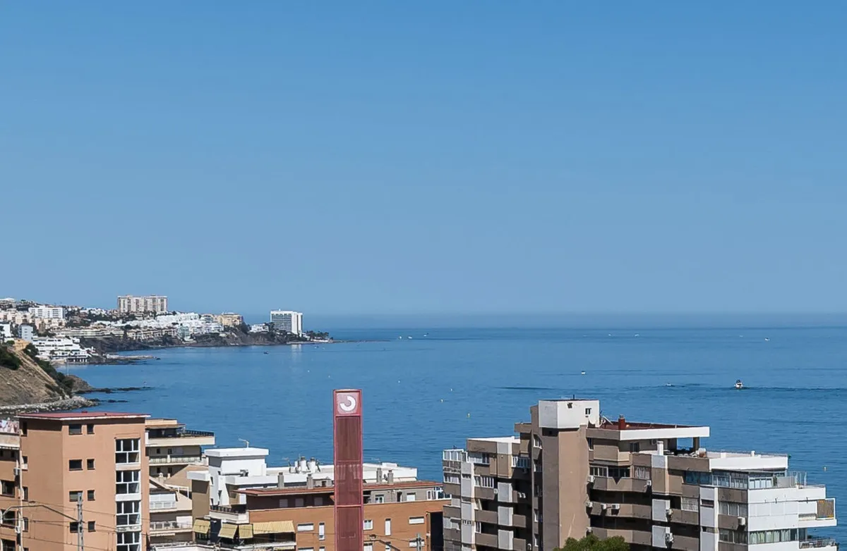 68e93359-8a2c-496d-a76b-887074916608