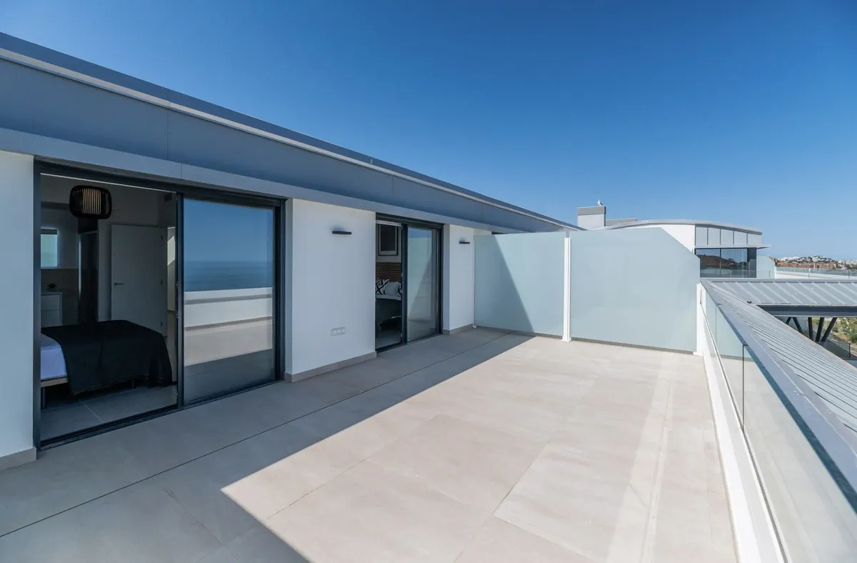 aa67c20c-2148-41f7-aa81-03c359fc3783