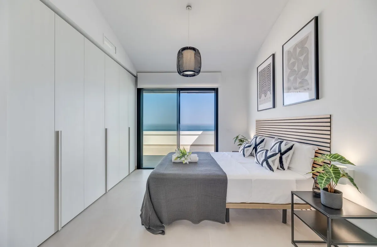 b2aebdd7-fdb9-4559-85b9-9834f0667eb4