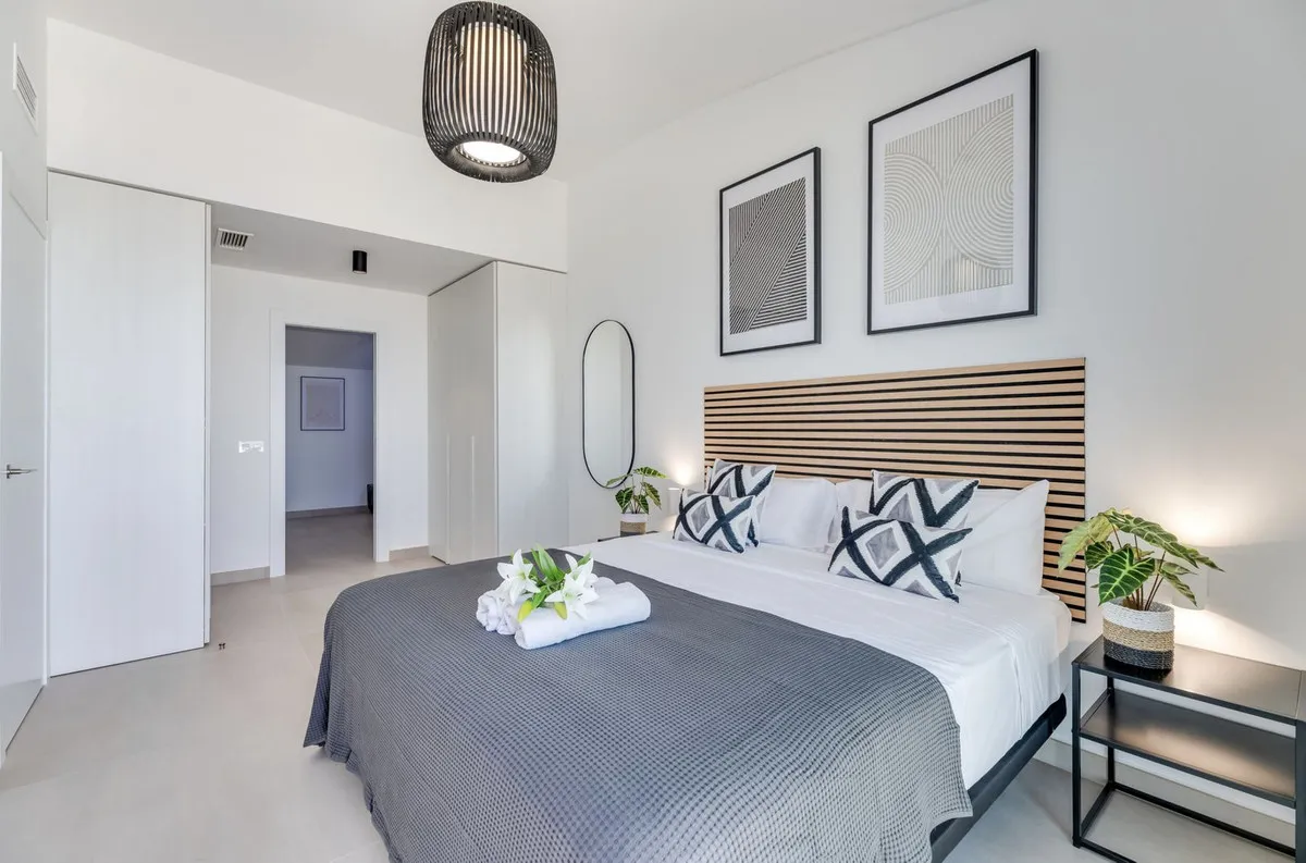 d05ce968-34d4-46f7-adba-145198c80ba4