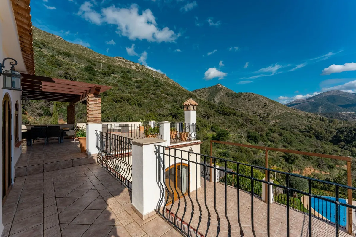 002f18da-cdc5-4952-b5f8-ff202f36a0cd