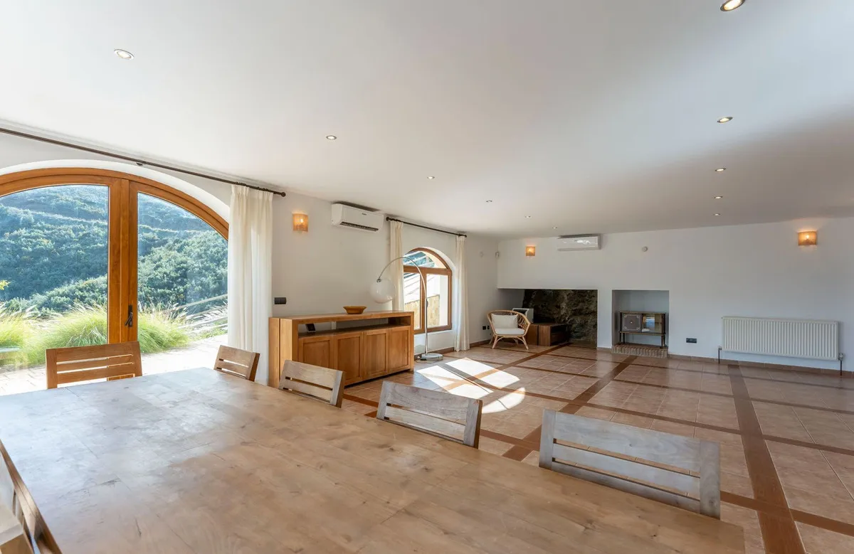 36e8720d-112a-4fb6-8eed-93718141742c