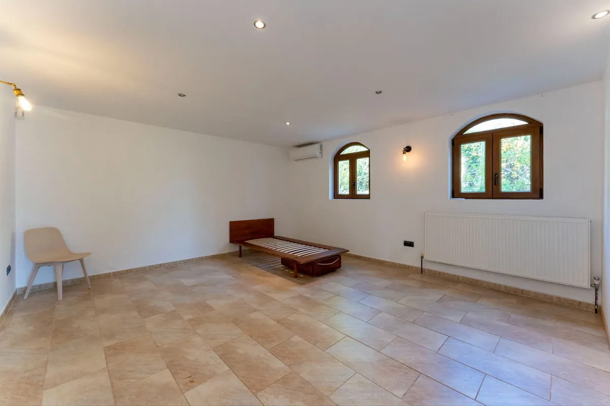 4efb3485-7a54-41cc-a701-fe6b8ebf5fc3