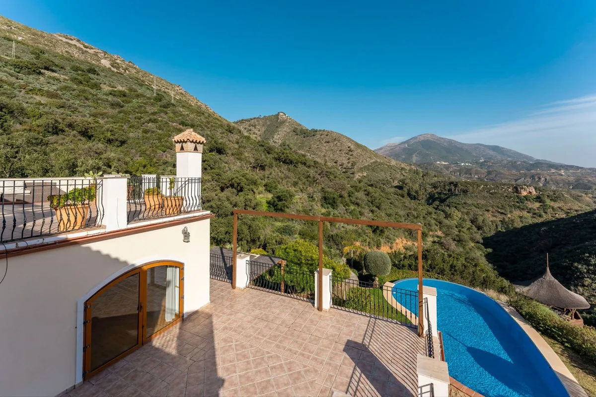 6dea2133-8033-4291-9d73-8fda55a8114a