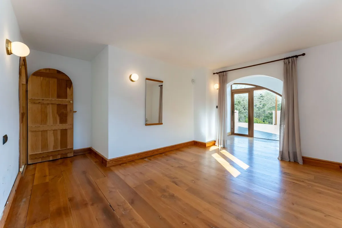 c9fd75df-ea0f-483e-a797-20acceaa2ff9