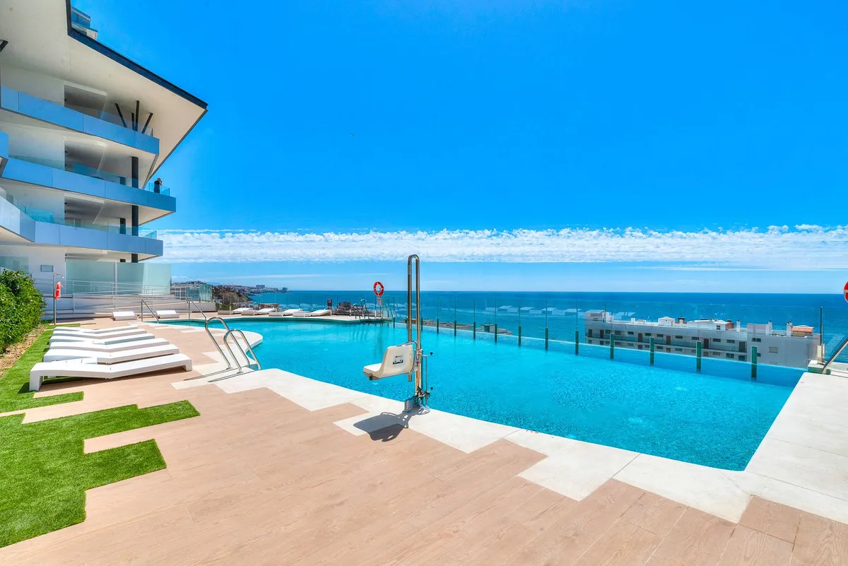 2025a768-61a6-4b45-86cd-cffeb81758d4