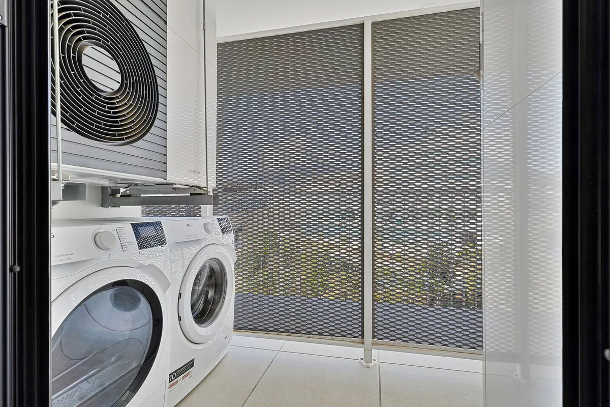 60fa0342-6179-424b-aeff-ff4ef2d424fc