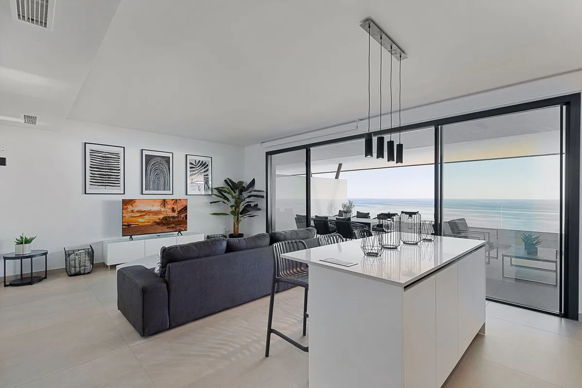 6126c1d5-fed2-4652-9226-619f79514343