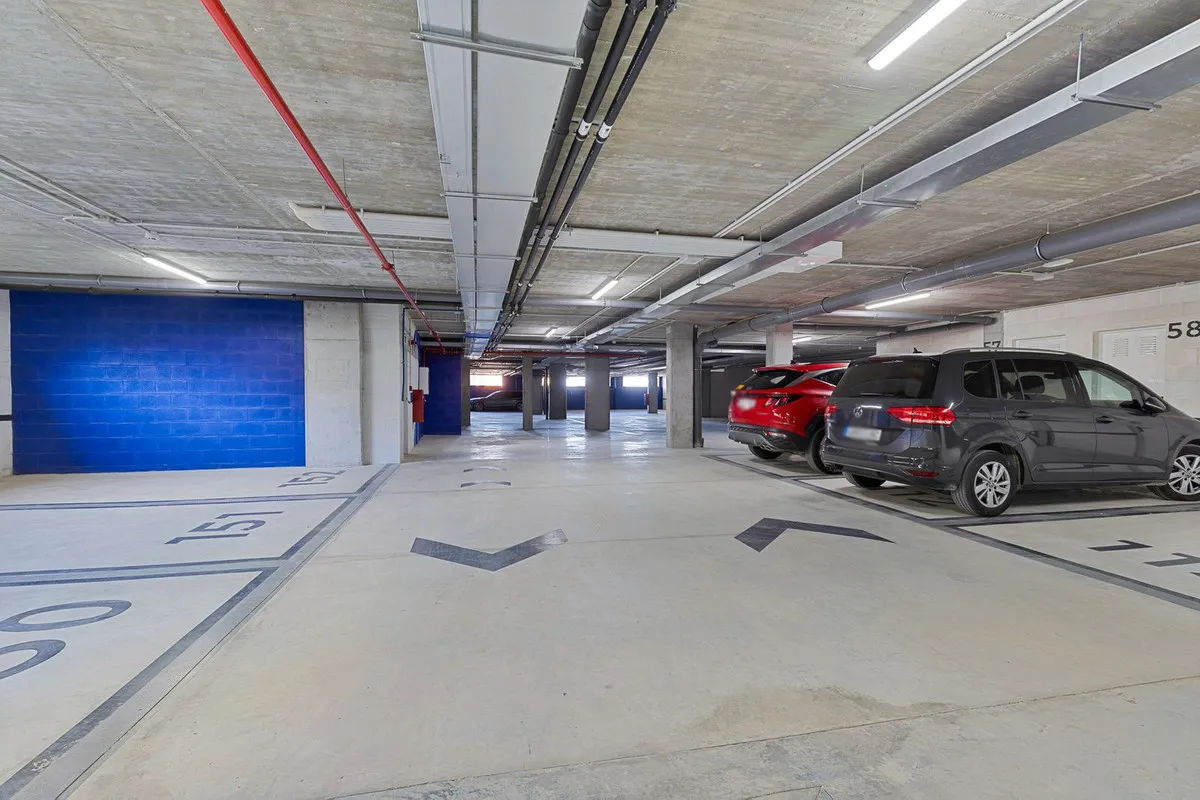 6bfc52c4-996c-4380-8de6-a147041b8b5d