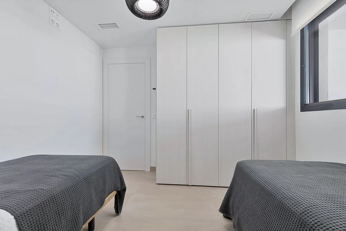 79a169d7-e81d-4de8-83d6-d945ed2ce0b9