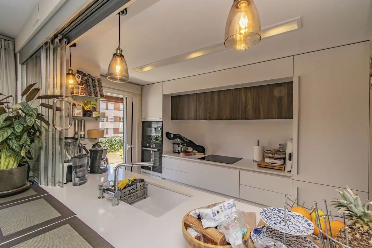 f2f24cf1-a856-4411-b40e-fc9957099c3d