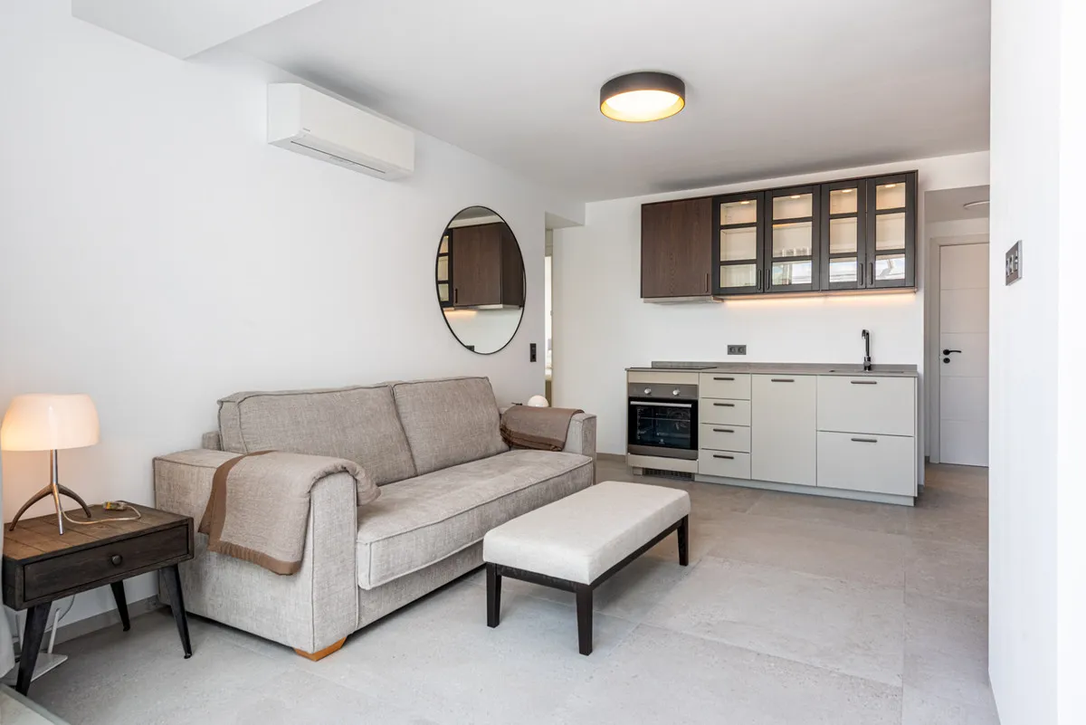 a9d0c947-f4c3-4e4e-b514-aadaf6c1e914