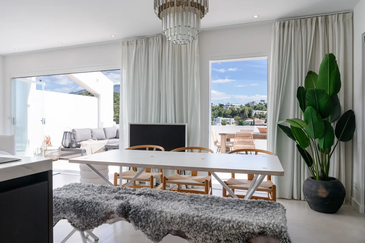 5d51f1d3-2098-4886-b9e6-079f62a25e64