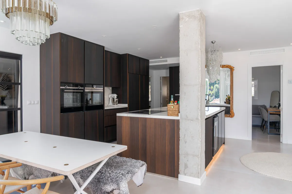 82d3dada-e759-4419-b1f3-dc5f22755d1d