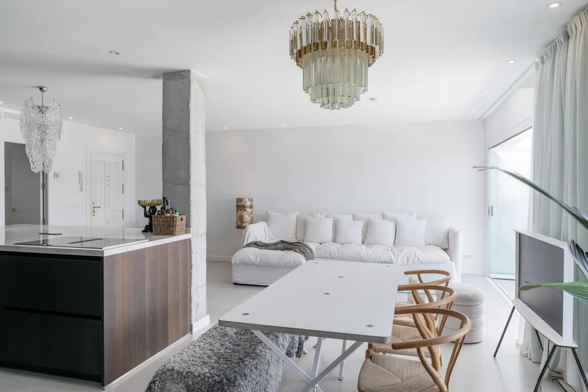 e1f9bda5-f97f-4f08-8400-8b8f2ebf68df