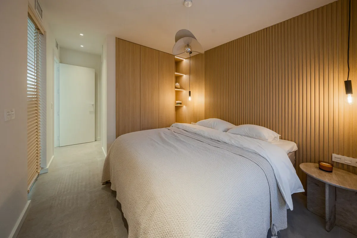 4e3a0bdb-c1c7-4ecc-abe2-2a100e1a2e16