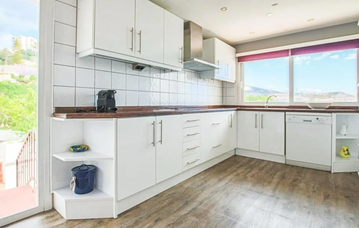 1f7be3bf-543d-419e-be2e-ca395ff4e318