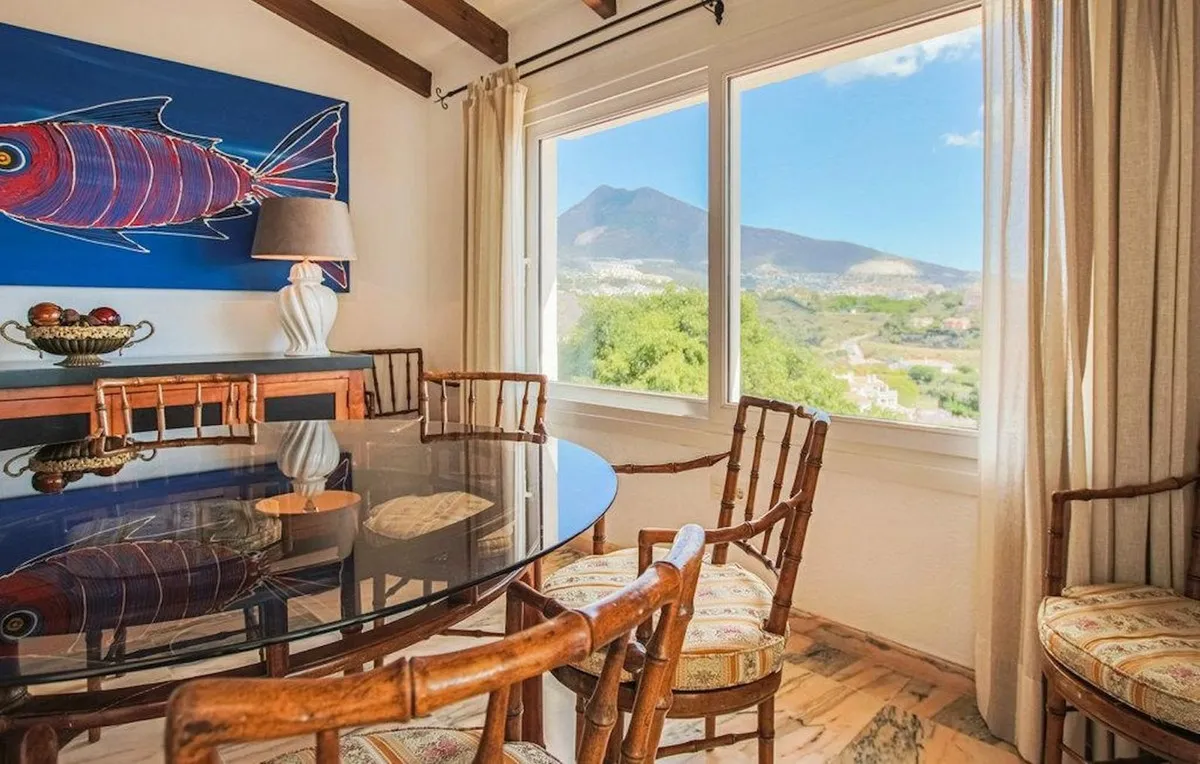 8e1ebf4c-0230-45b3-a871-d176d971e648