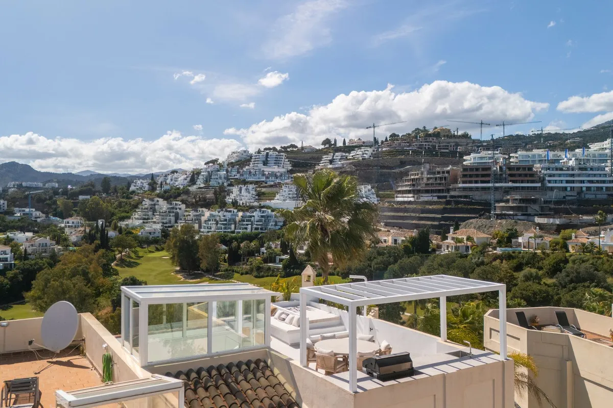 a570647b-0374-4010-bd30-87dba1c98296