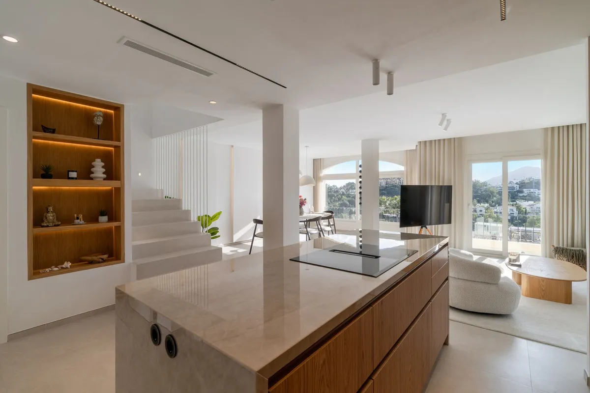 c1e9f7f1-688c-475e-9020-72981b756260