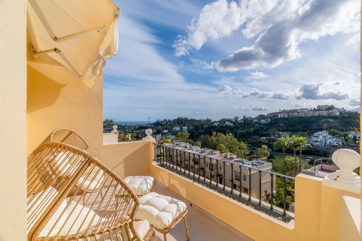 d50953c0-f687-48d2-9d48-217e1bd39a96