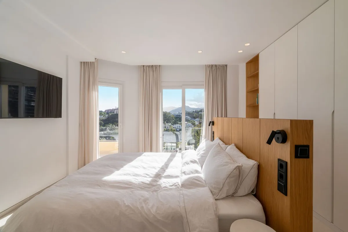 f87f310b-6b42-4ed6-a9de-2bd5341d7f05