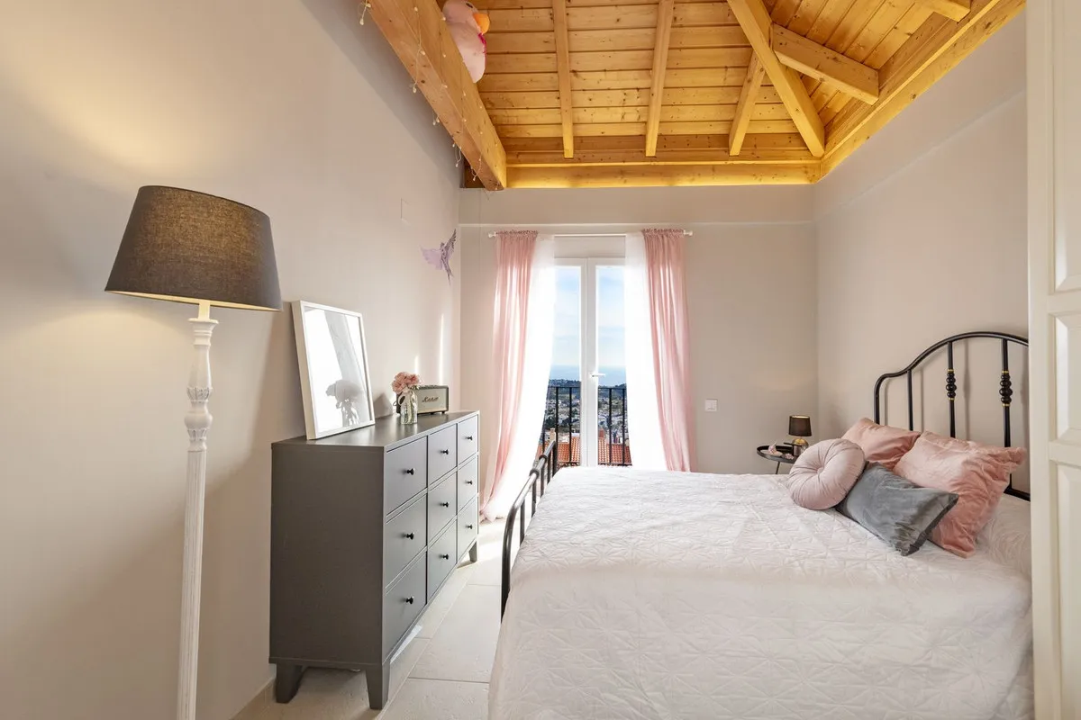 165bb5cb-2461-45e4-9063-1f6f3d0929e8