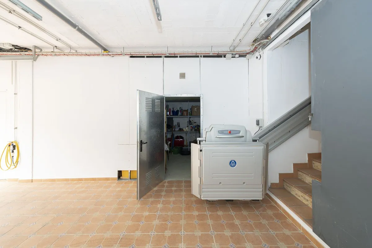 440d04d6-2b1f-4ab1-b9cd-ed275e2163a4