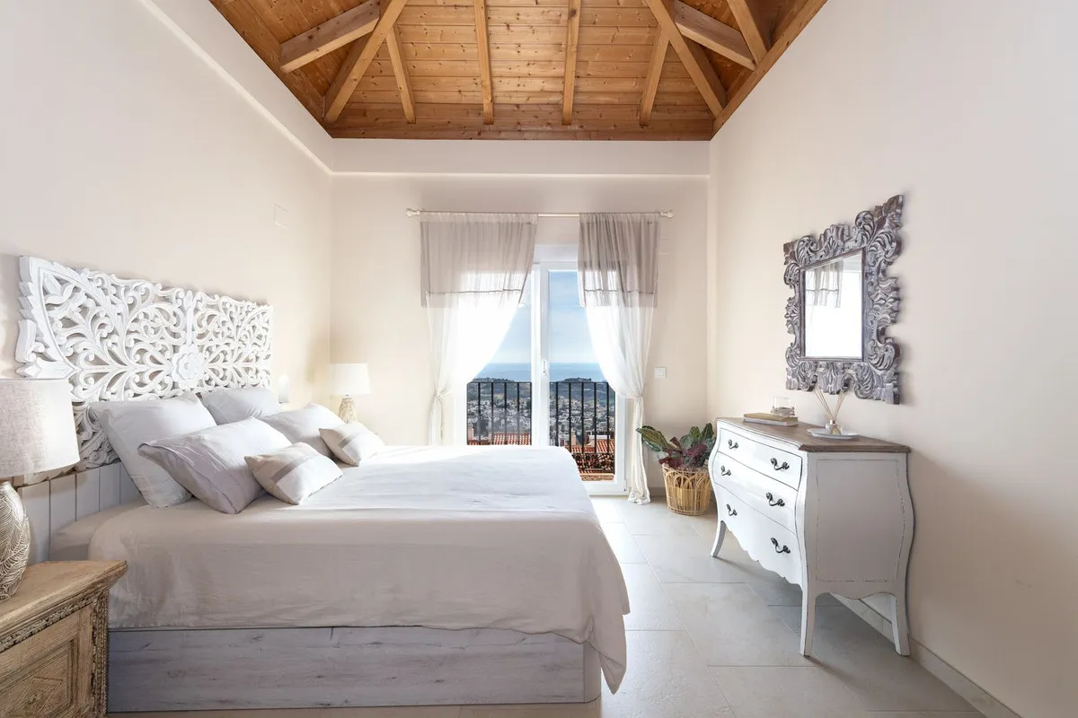 83c9c589-a793-43eb-b0e6-7ba8d886c932