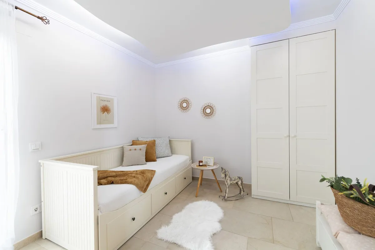 90e93131-384a-4278-a502-0e8a8c4d29b7