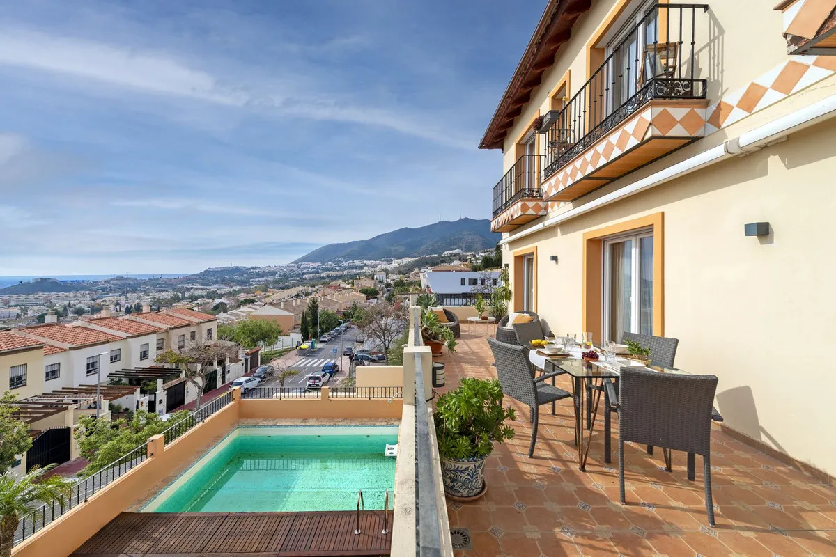 a623f15f-8c3e-4d5c-a4ea-6767c5d7b2a1