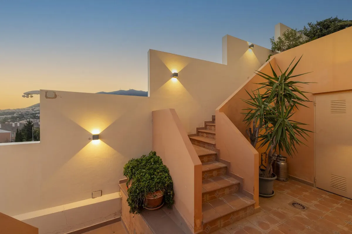 e92bea97-e02b-4d05-a076-c4b5dc324f39