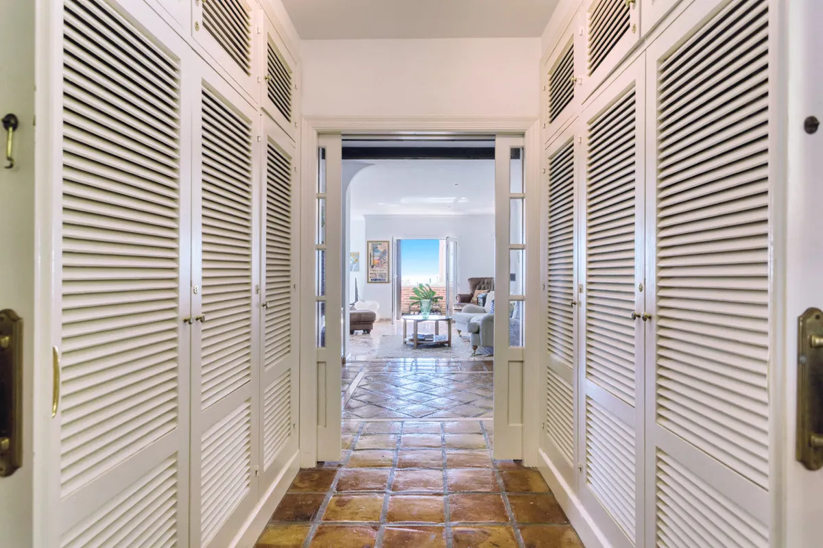 a63b76fa-f256-4a81-8071-86bbdc7e3f89