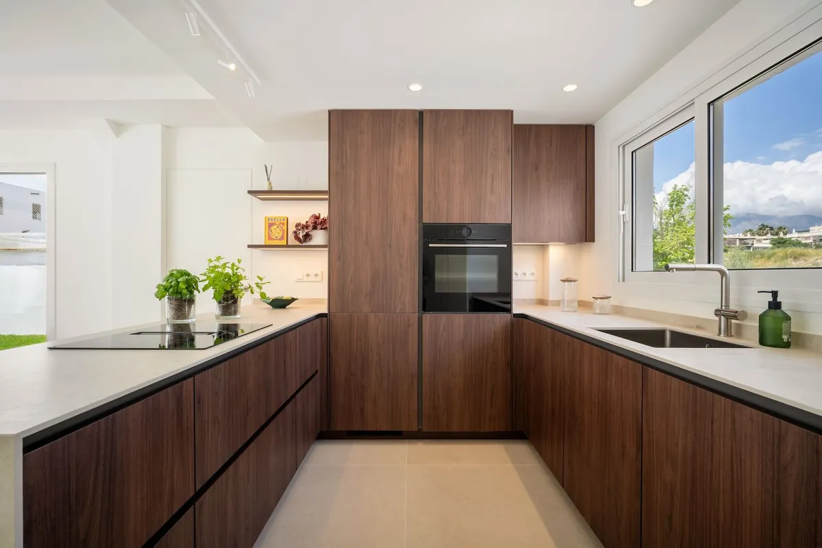 4e3a1d65-7bc2-442b-aa4a-fd2668e27cf8