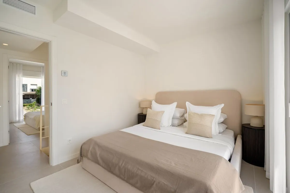 5f40cbda-16f2-42e4-a5c3-6ed369ecb56b