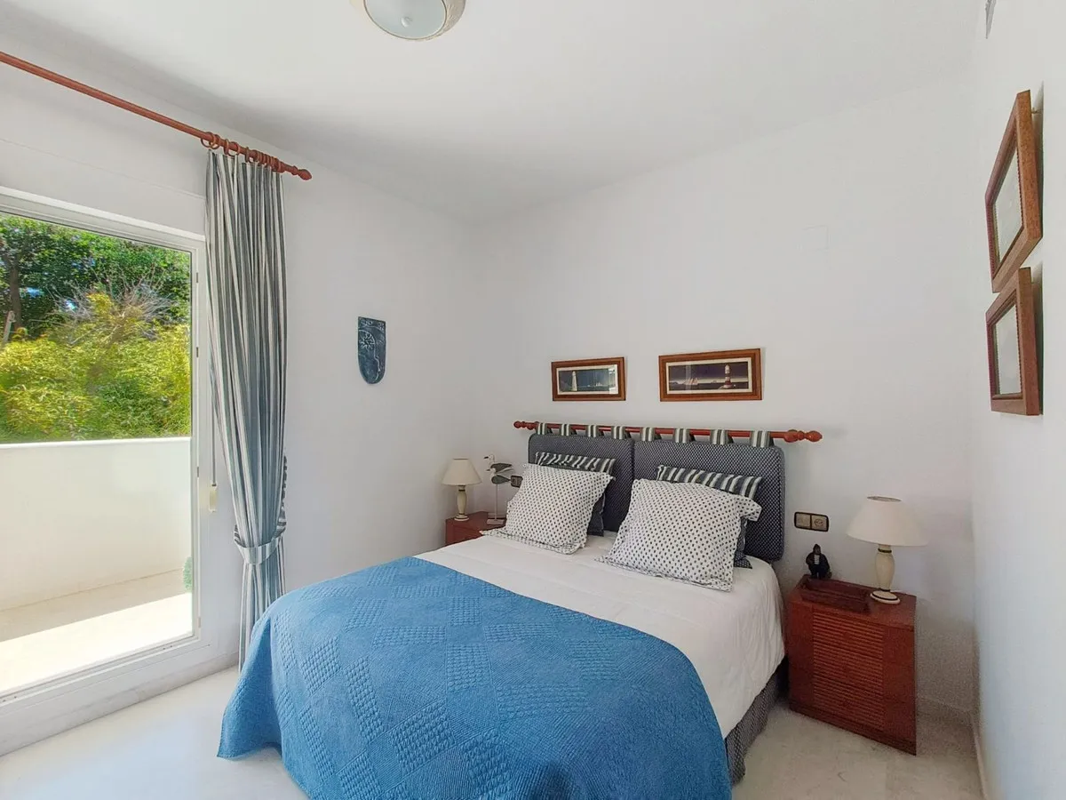 f9fbdebb-be92-4925-b058-7be314f90fb5