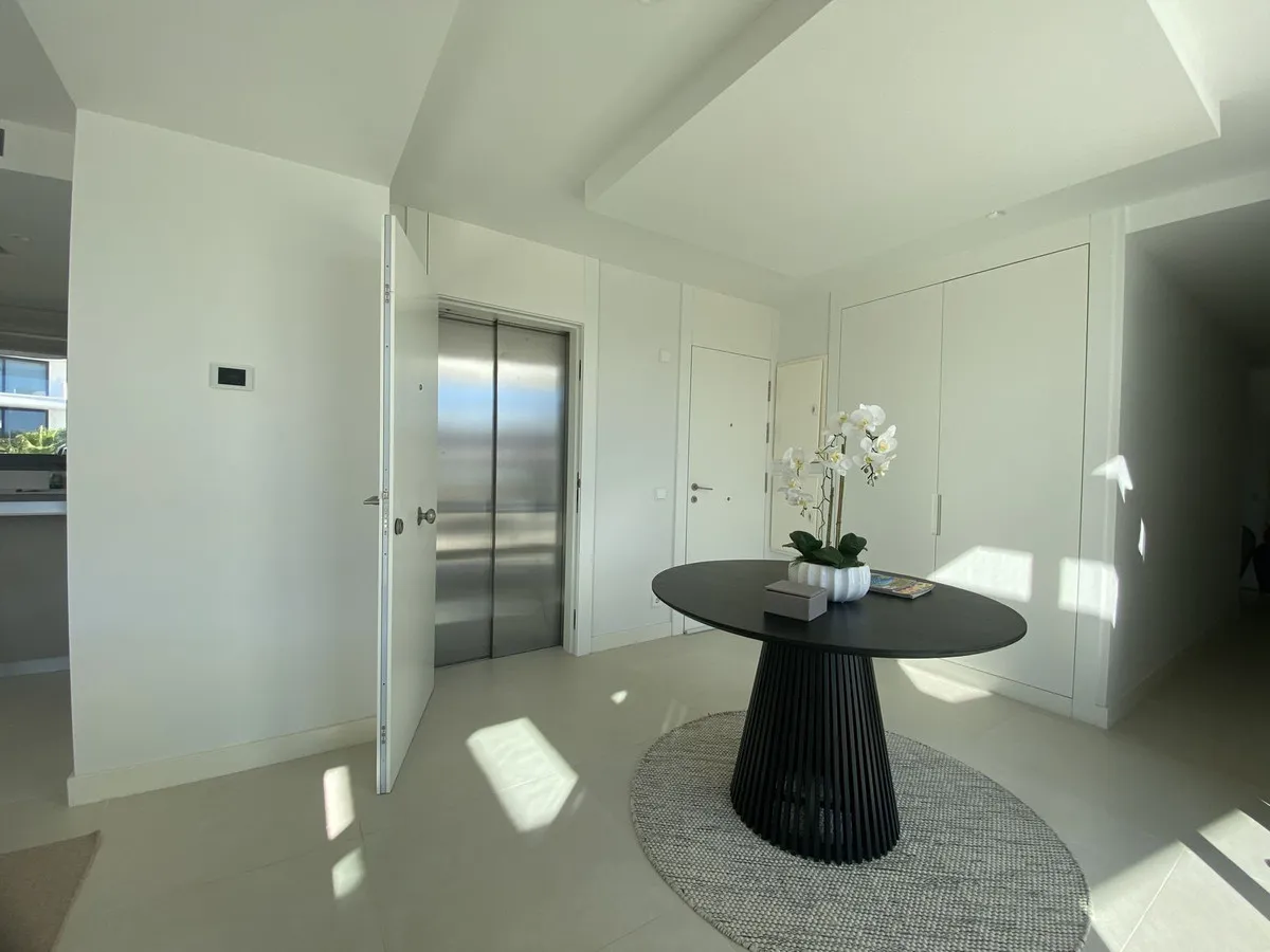 18e958db-505a-4a2f-9732-7b5ae500d0be