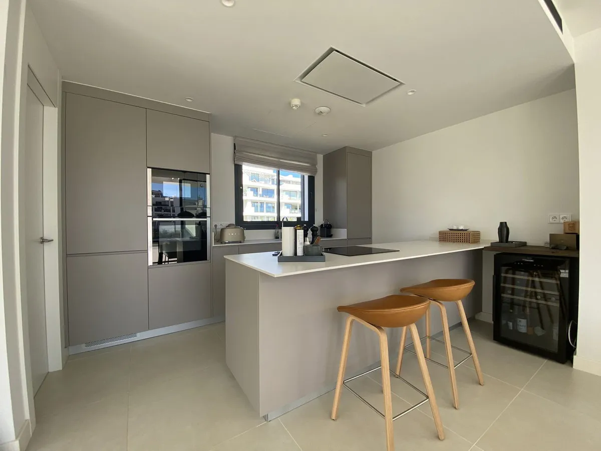 569abea0-9f76-4781-8b13-28011d88f856