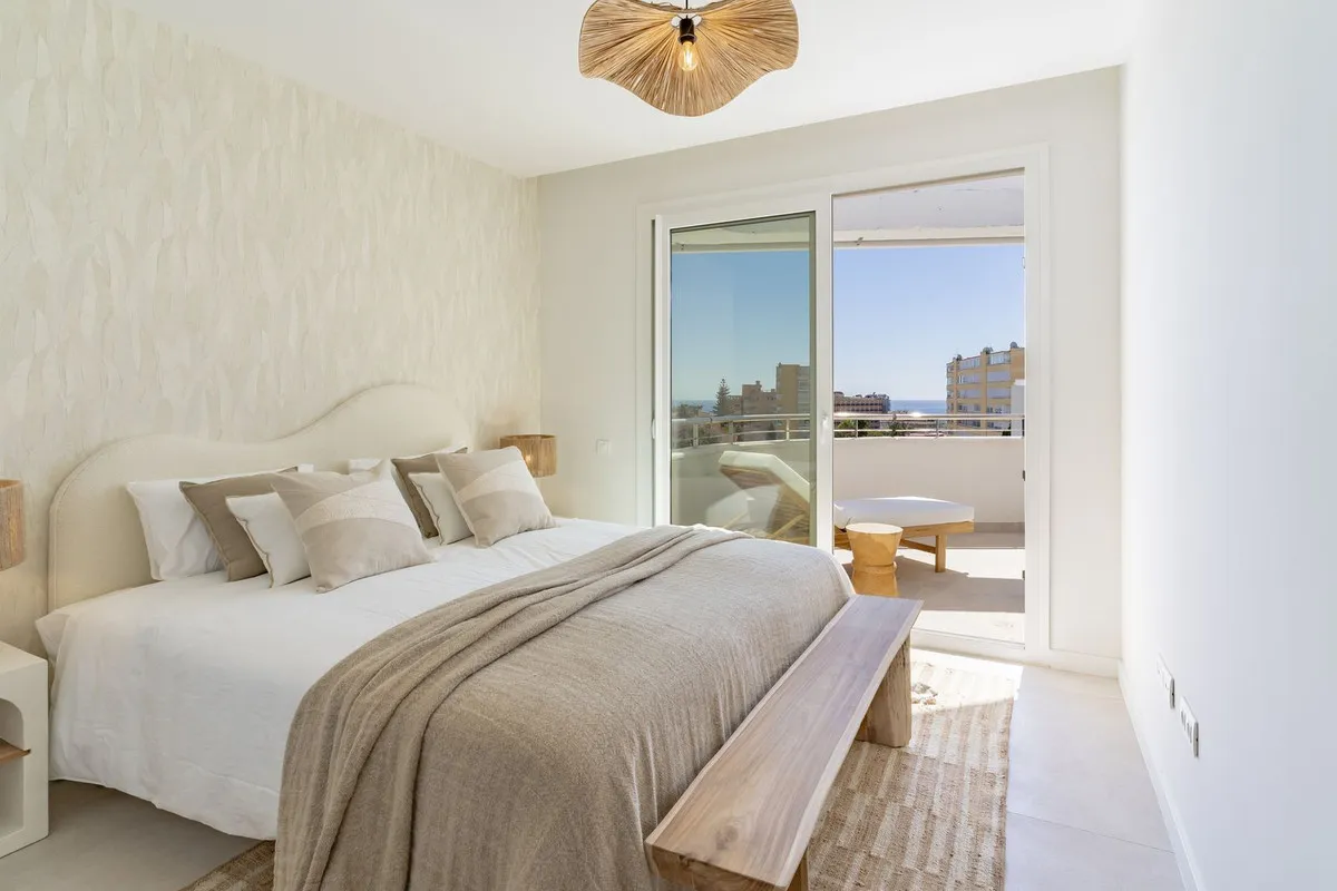 2a3e6edf-b2a5-4cea-a650-1422e2f54eb6