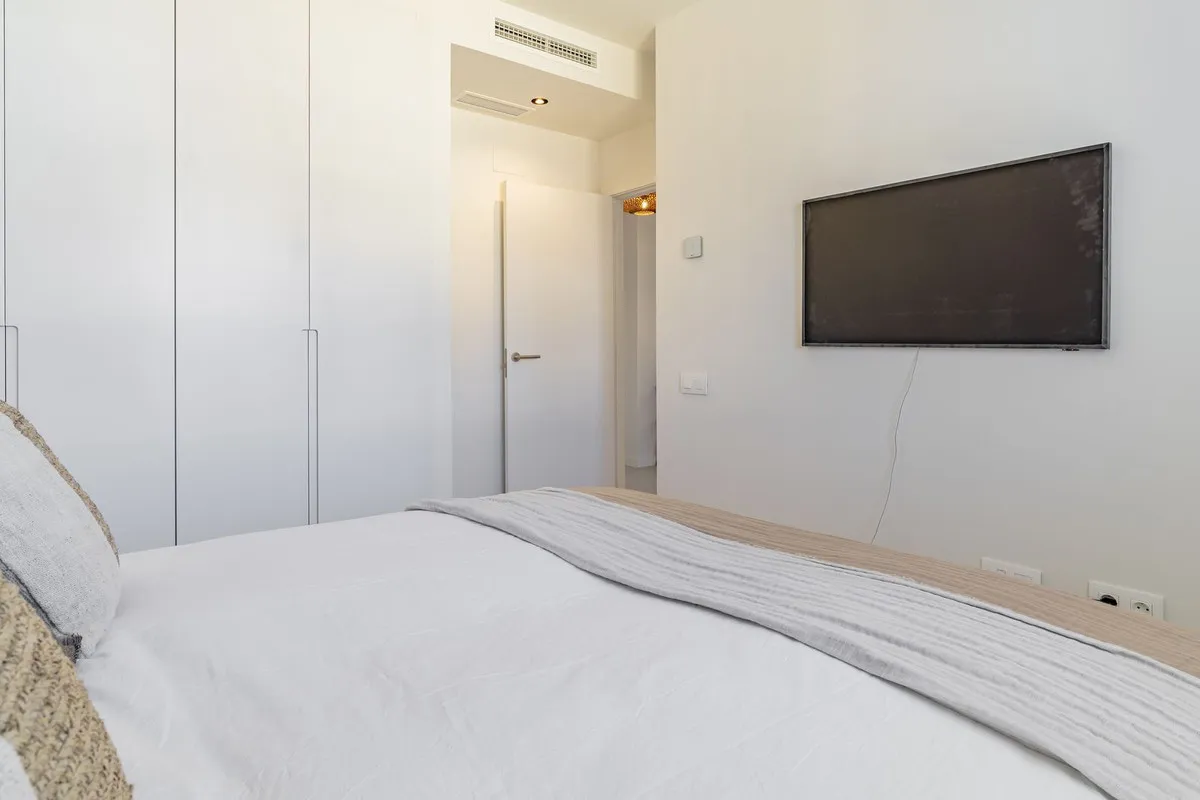 3886749d-9dab-4480-b65e-baf60e39d4a0