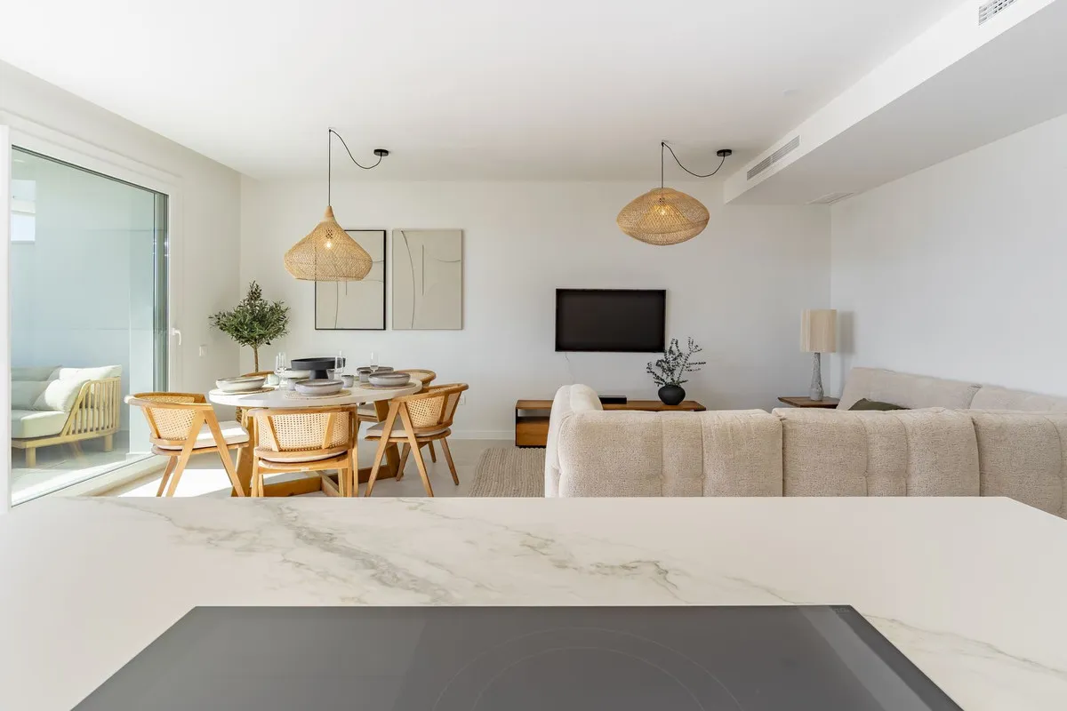 639976f2-9a5b-4a23-9aca-20913e3bfd6e