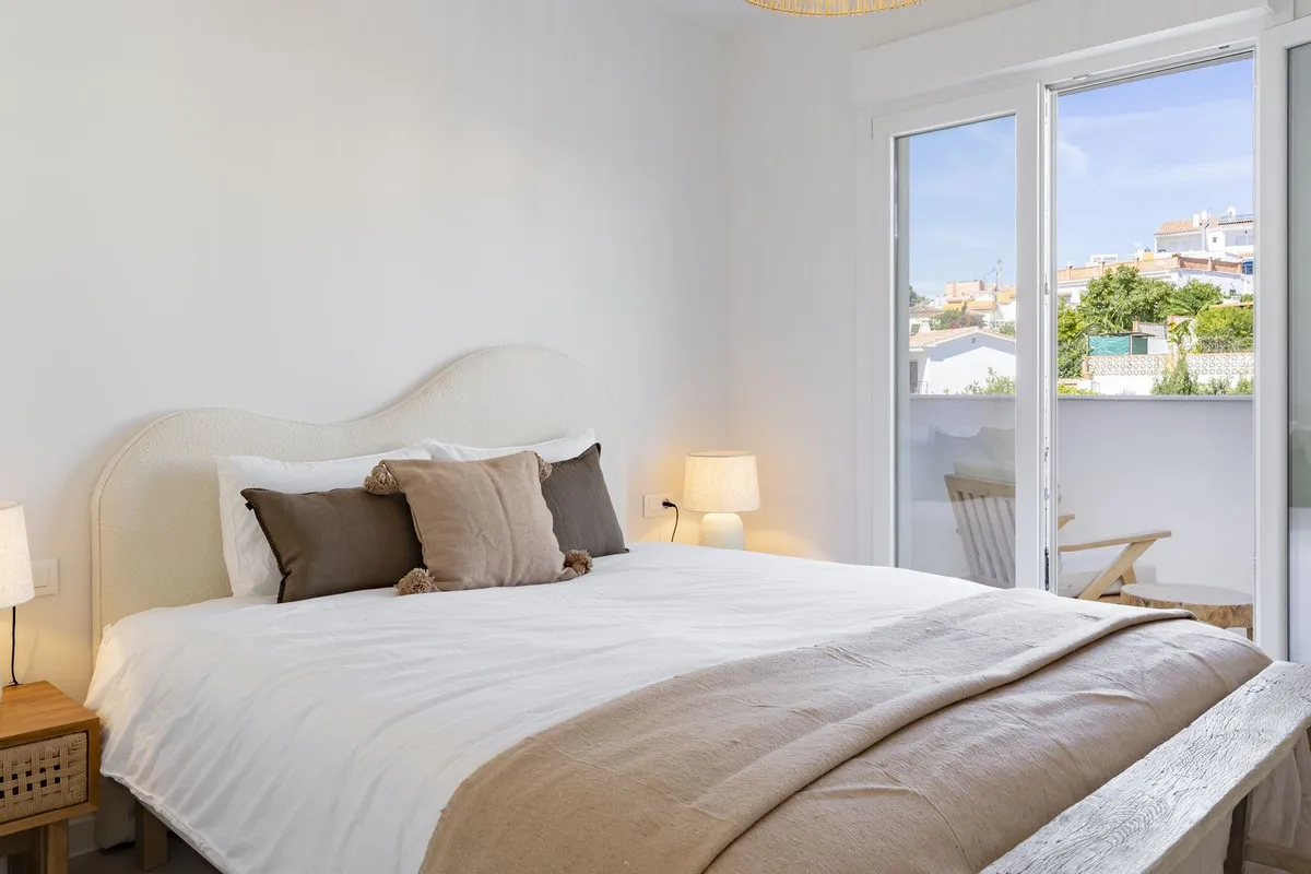 828fb837-b2f2-4174-a53e-14dee3af5b55