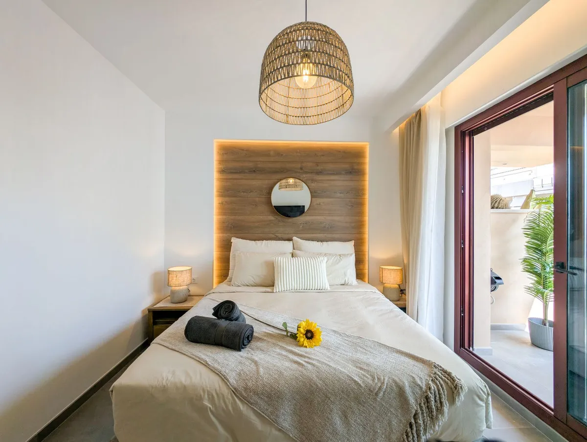 8b10e0db-98d0-48c3-a795-4a9786bd5508