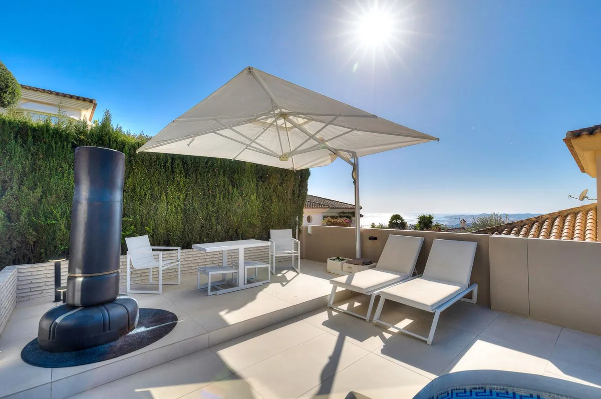 2bf0f204-0c77-4a46-a4d7-8e767d2b8441