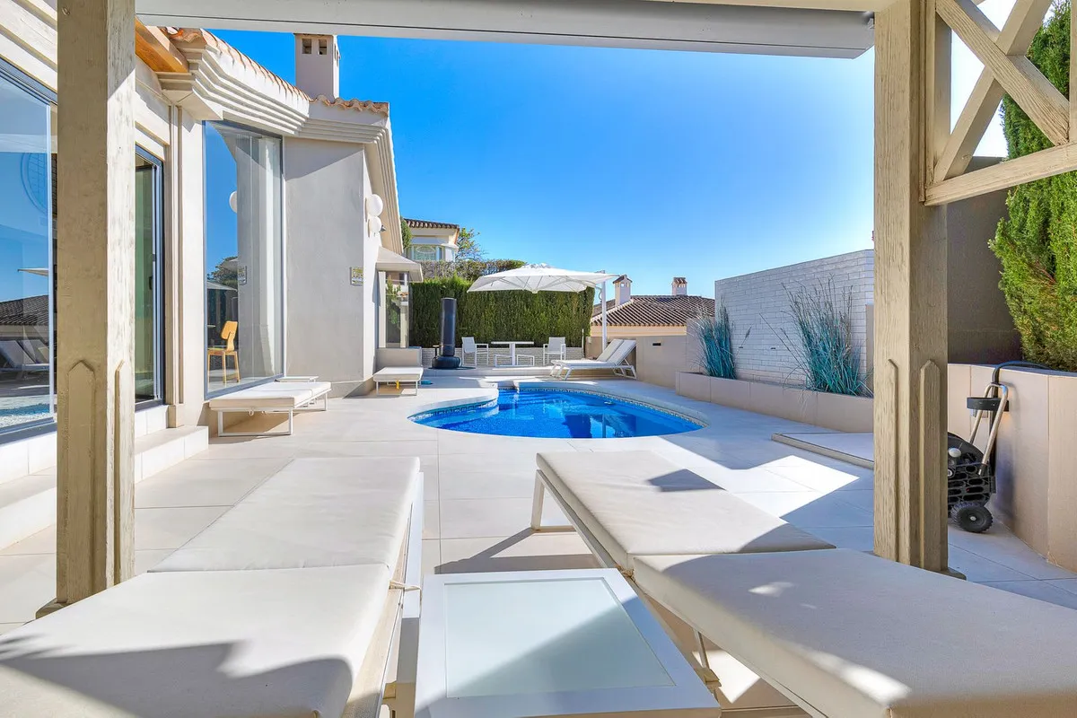 6f74c0ff-0cac-40bc-b921-cd8a7b6b4f5f