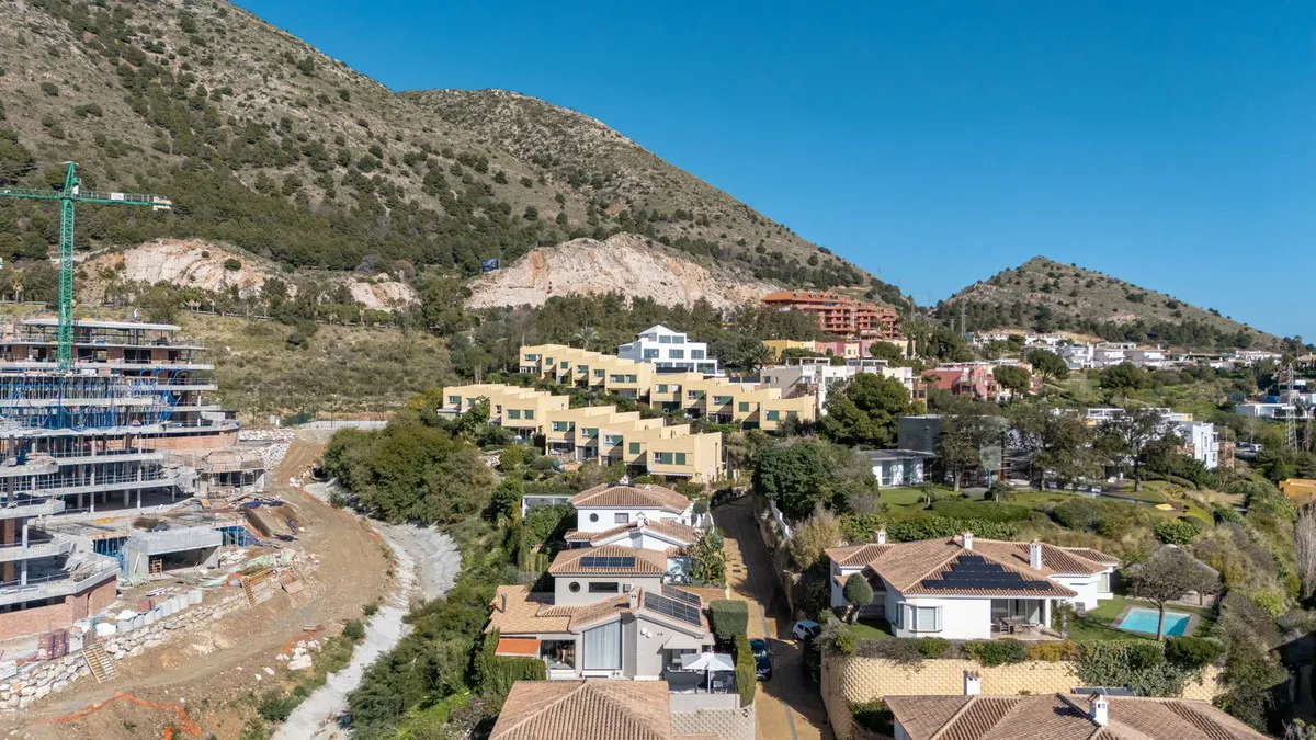 8c60a337-8e87-40a6-a4d3-7fcc028c970f